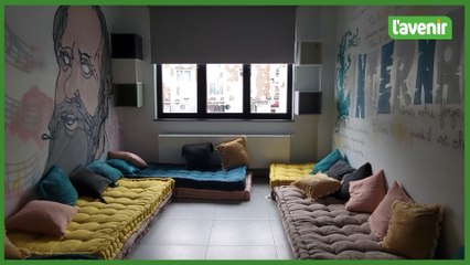 Le bar d'Eugène à Tournai: une goguette à louer au pied du beffroi