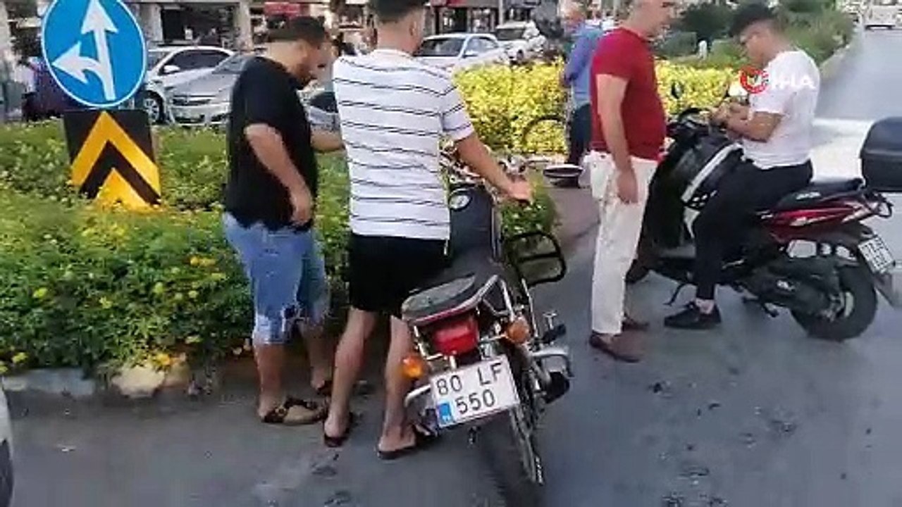Kask takmayan sürücü ölümden döndü