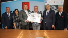 Podpisanie umowy na dofinansowanie budowy sieci kanalizacyjnej w gminie Kobylin