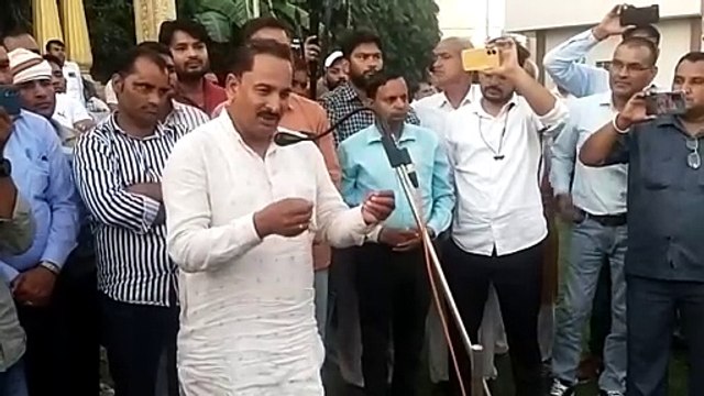 भाजपा से टिकट कटा तो फूट-फूट कर रोए गोयल