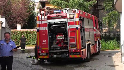 Saronno, incendio al cinema: in fiamme tetto dello stabile