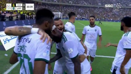 إنطلاقة رياض محرز الخرافية التي أعلنت عن هدف لفريقه الأهلي