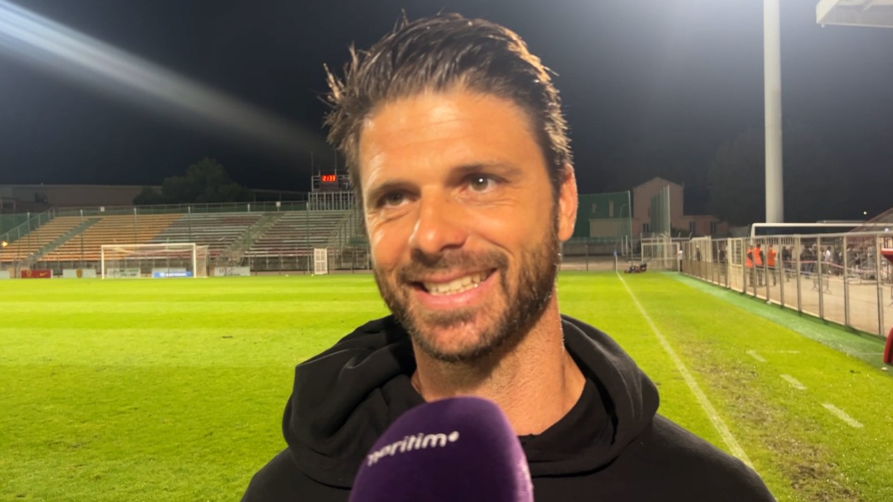 Le coach Grégory Poirier après la victoire du FC Martigues 4/0 contre Le Mans