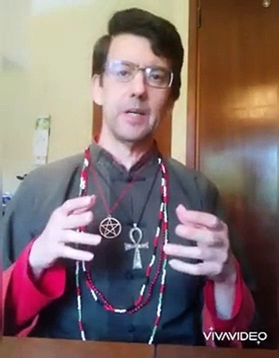 #Shorts #IoRestoACasa (e sennò da dove vi parlo_)Sto in quarantena. Lottiamo contro il coronavirus! (2)