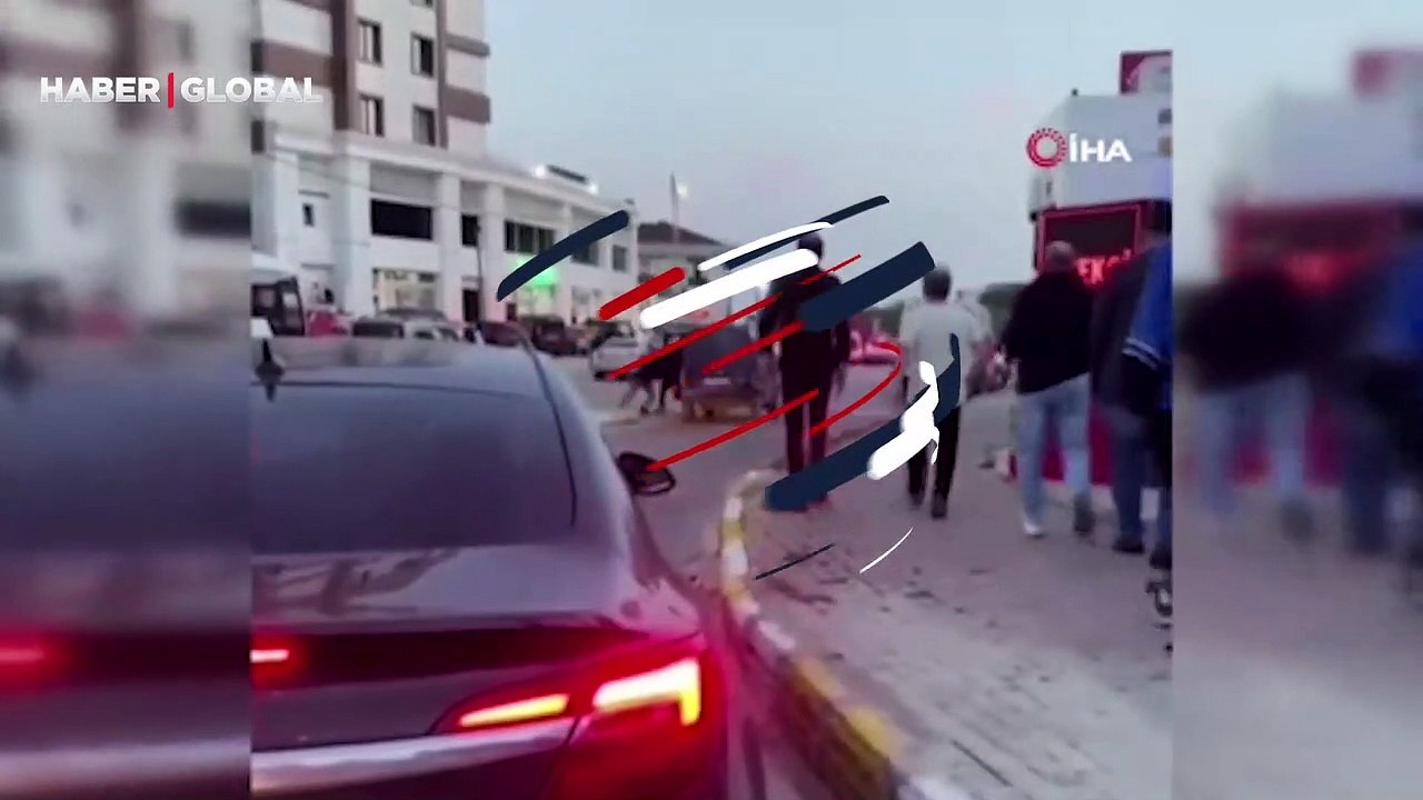 Pendik'te trafikte sopalı kavgalar kamerada