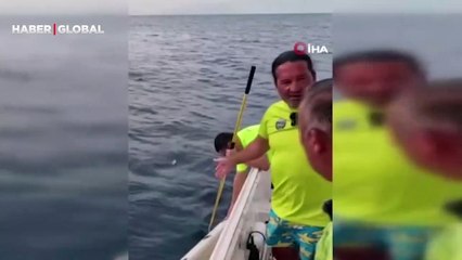 İzmir’de oltaya takılan orkinos 100 bin liralık oltayı götürdü