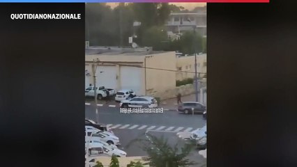 Israele, Hamas spara ai civili in strada