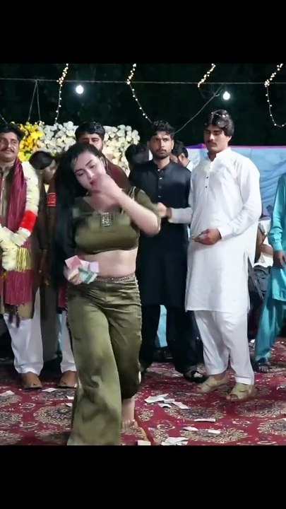 Rimal Ali shah Pakistani shemale dancer dance