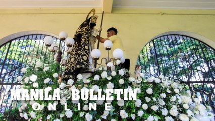 Catholics prepare for the feast of the Holy Rosary-La Naval
