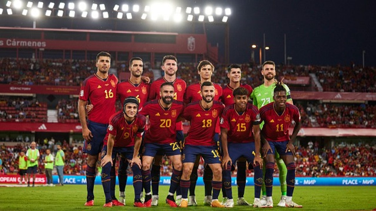 El continuismo de España: "es el gran tesoro de de la Fuente; siempre lo critiqué de Luis Enrique"