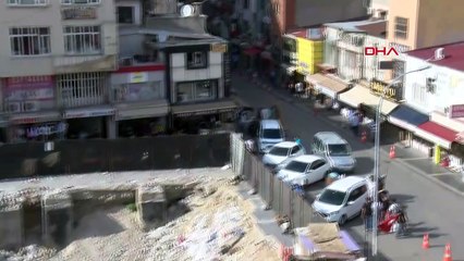 Les ruines du Palais des Fondations inachevé dans la zone touristique d'Adana provoquent un malaise.