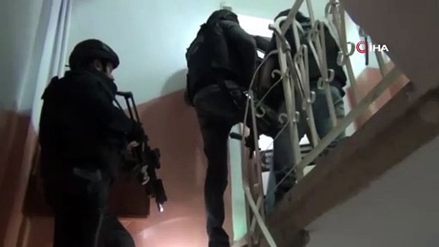 İçişleri Bakanı Yerlikaya: İstanbul ve Ankara'da FETÖ’ye yönelik düzenlenen eş zamanlı operasyonlarda 9 şüpheli yakalandı