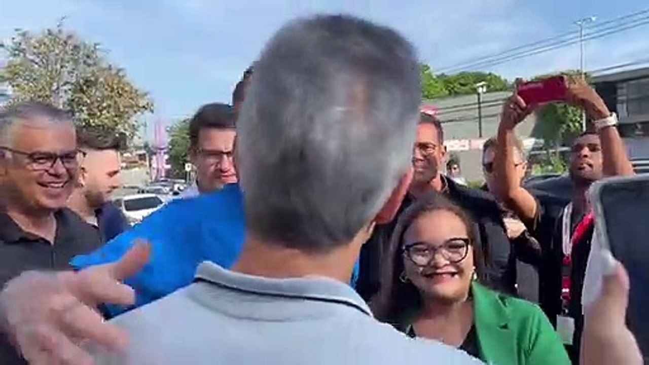 Bolsonaro toma café com Zema em BH