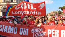 Cgil Lombardia in piazza a Roma, in corteo si canta 'Bella ciao'
