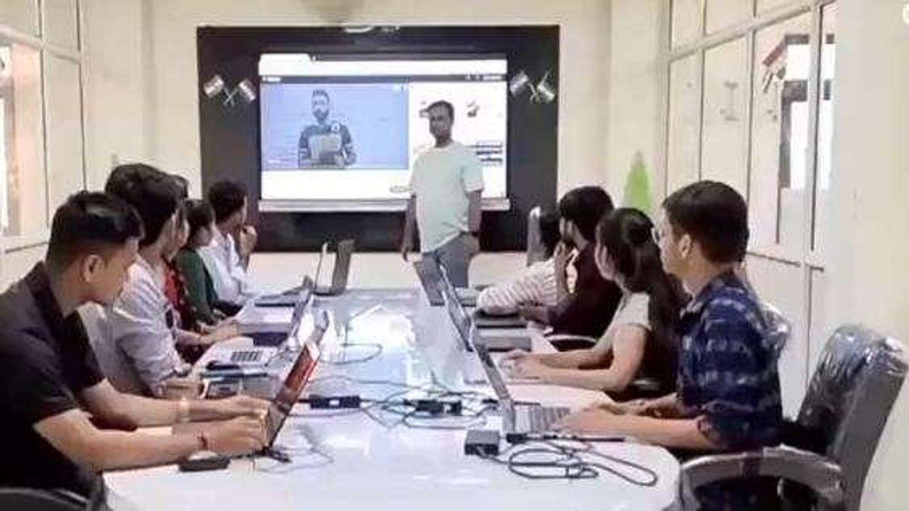 ग्वालियर: सीएम शिवराज सिंह चौहान की इस योजना से युवा हो रहे लाभान्वित, देखे वीडियो