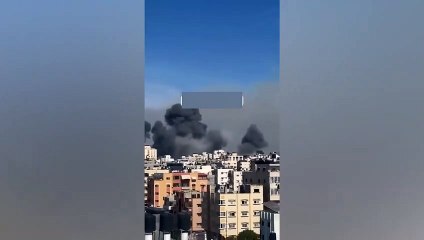 En lançant une contre-attaque, Israël a commencé à frapper le Hamas depuis les airs