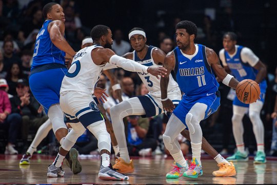 دالاس مافريكس مينيسوتا تمبروولفز