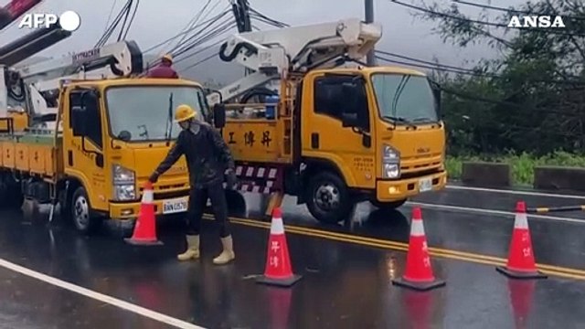 Taiwan, migliaia di case senza elettricita' dopo il passaggio del tifone Koinu