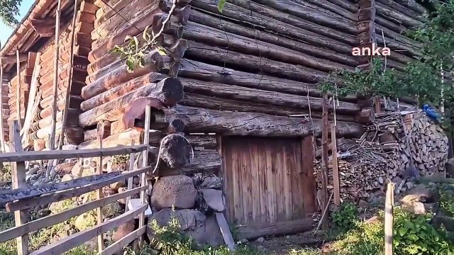 Son Kitabını Memleketi Artvin Ardanuç'ta Yazan Yazar Aksu: 30'un Üzerinde Kitap Yazdım Ama En Zevklisini Burada Yazıyorum