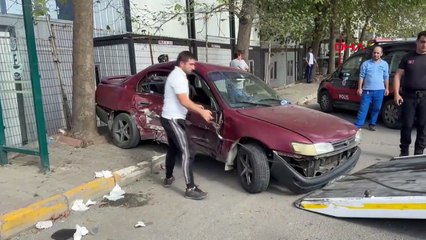 Accident alors que la police poursuivait un motocycliste à Ataşehir