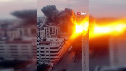İsrail, Gazze’de 14 katlı binayı böyle vurdu