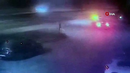 İnegöl'de Kontrolden Çıkan Otomobil Ağaca Çarptı