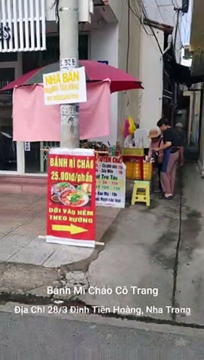 Bánh Mì Chảo Cô Trang, 28/3 Đinh Tiên Hoàng, Nha Trang, Khánh Hòa.