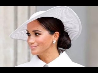 Meghan « jette constamment des membres de la famille royale sous le bus », accuse son père