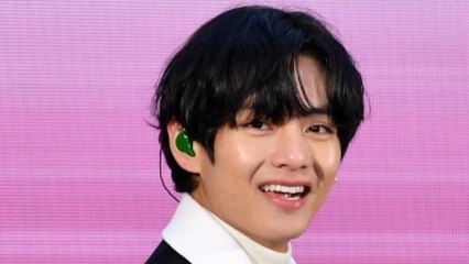 방탄소년단 뷔, 신비롭고 아름다운 눈빛 “렌즈모델을 하면 찰떡일 아이돌” 1위