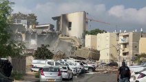 مركز شرطة إسرائيلي محترق في سديروت استولت عليه حماس لفترة وجيزة
