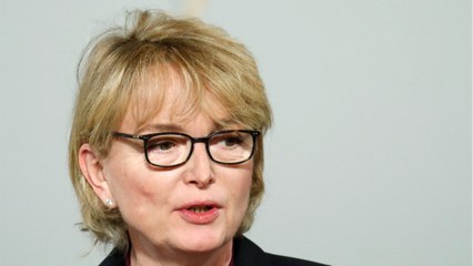 GALA VIDEO - Film sur Bernadette Chirac : sa fille Claude l’a vu, sa critique est cinglante !