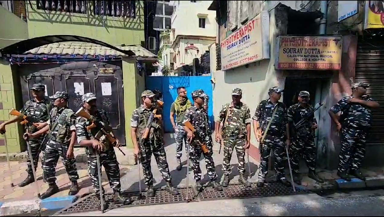 ফিরহাদ, মদনের বাড়ি সিবিআই হানা, আগে শুভেন্দুকে...