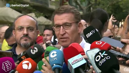 Feijóo, en la manifestación de Barcelona: "Vengo a defender la igualdad de los ciudadanos"