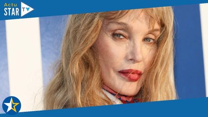 Arielle Dombasle  Son premier mari, un playboy qui compte une immense actrice française parmi ses n