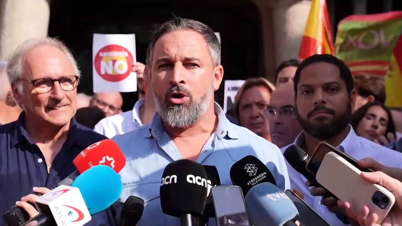 El líder de Vox, Santiago Abascal, en la manifestación contra la amnistía de Barcelona / EFE