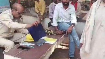 गुना: तेज रफ्तार ट्रक ने बाइक सवार को रौंदा,सड़क पर चिपके लाश के चिथड़े