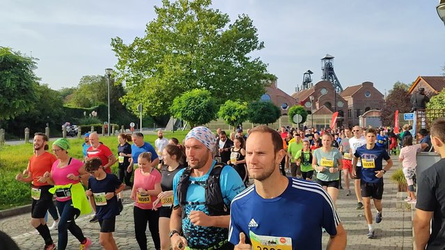 Le départ de la course du Bois du Cazier