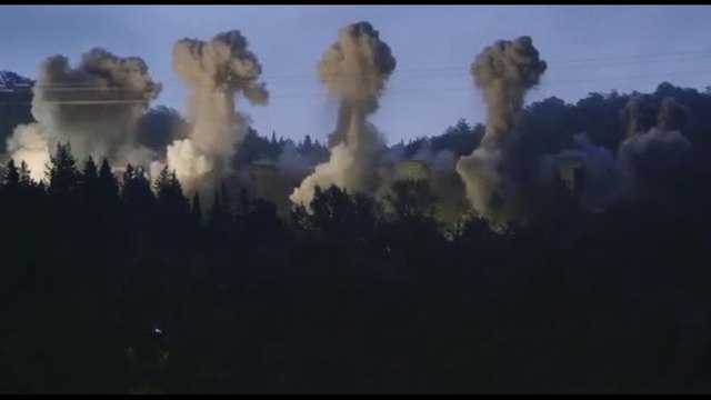 La spettacolare esplosione controllata sul viadotto Torraccia su A1