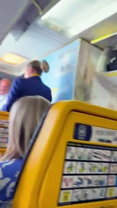 Man Removed From Plane In Bordeaux