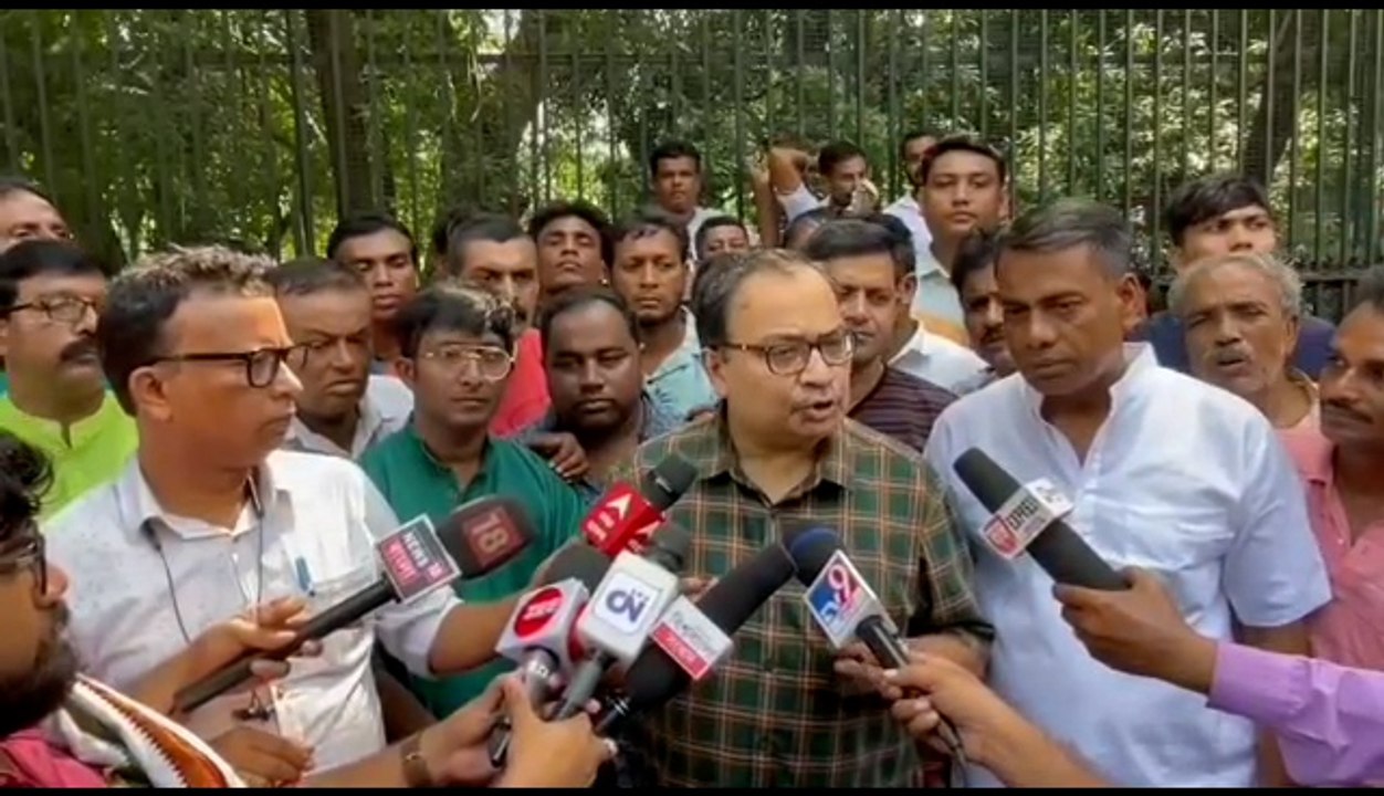 অভিষেকের ধর্না থেকে নজর ঘোরাতেই সিবিআইয়ের চিত্র...