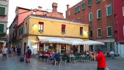Historic Streets of Italy || Tip Top Tourist || Walk In Italy || Italy City Tour || Walking Tour ||