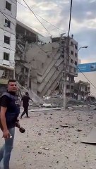 İsrail, Gazze'deki Ulusal İslam Bankası'nı vurdu