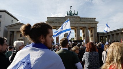 Monumentos del mundo se visten con los colores de la bandera israelí tras el ataque mortal de Hamás