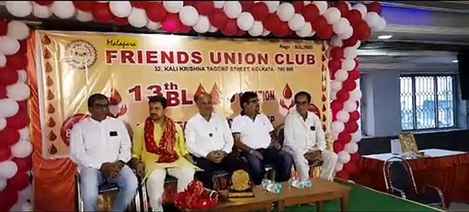 video : शिविर में किसी ने किया रक्तदान तो किसी...