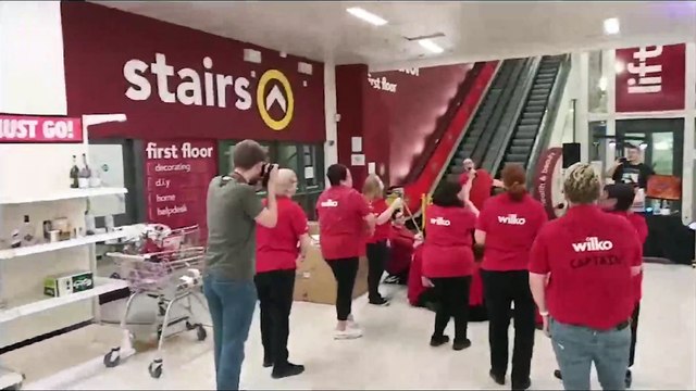 Wilko Sheffield: Leaving drinks held in-store by staff on last day of trading for collapsed retailer