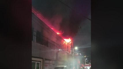포항 2층 상가 건물에서 불...60대 남성 숨져 / YTN