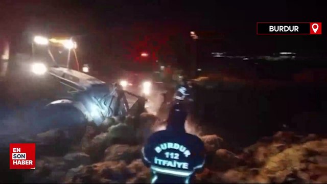 Burdur'da 2 bin saman balyası alev alev yandı