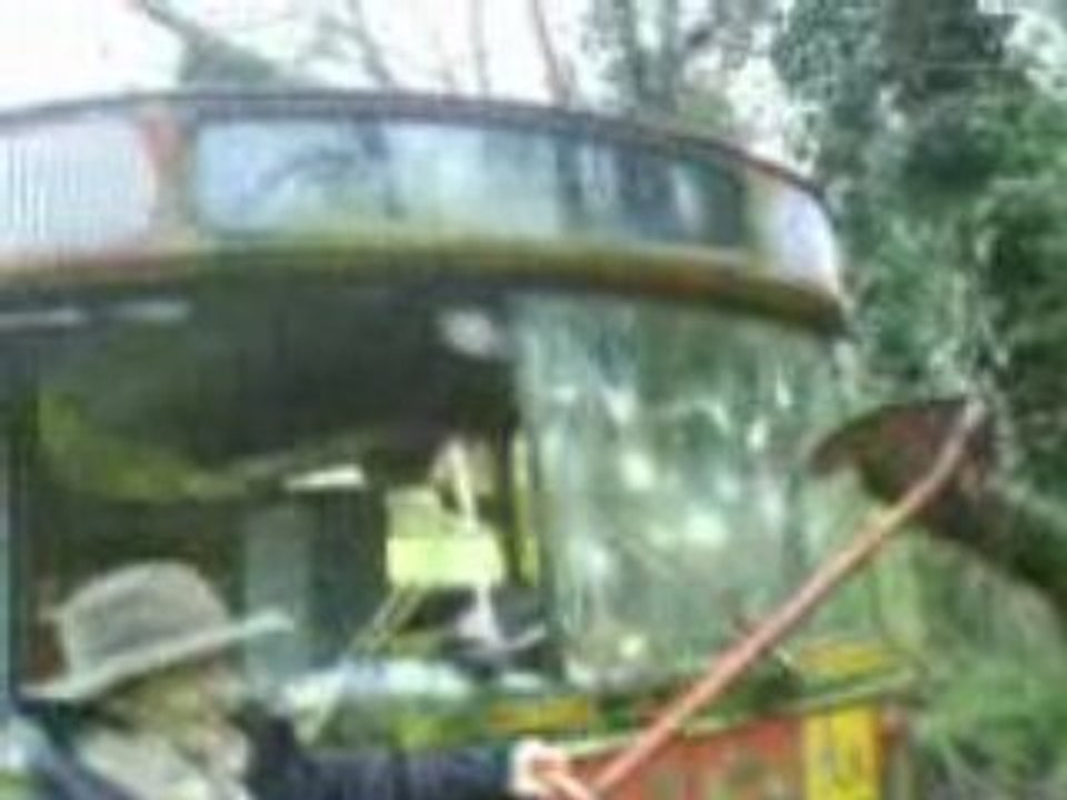Destruction d'un bus