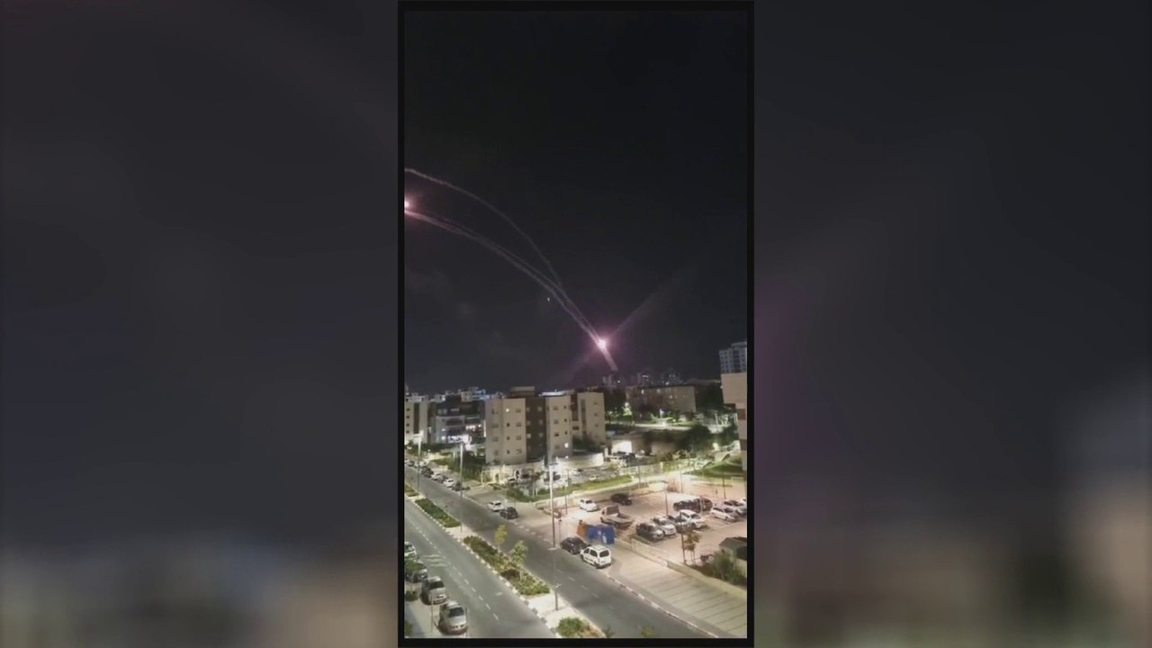 مراسل #العربية: القبة الحديدية اعترضت مجموعة من الصواريخ التي أطلقت من #غزة