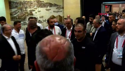 İmamoğlu, Canpolat'ın konuşmasına tepki gösterdi